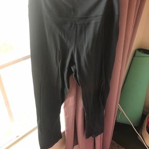 Lululemon wonder under crop